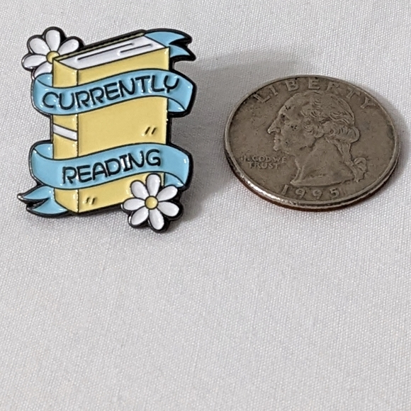 Currently Reading Enamel Pin, Brooch, Reader, Book Lover, NEW - Picture 3 of 5